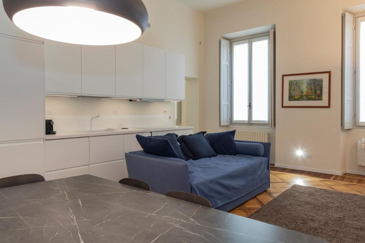 Luxury Apartment Near Duomo Italia 38 Milano Eksteriør billede
