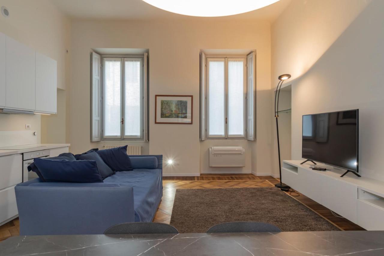 Luxury Apartment Near Duomo Italia 38 Milano Eksteriør billede